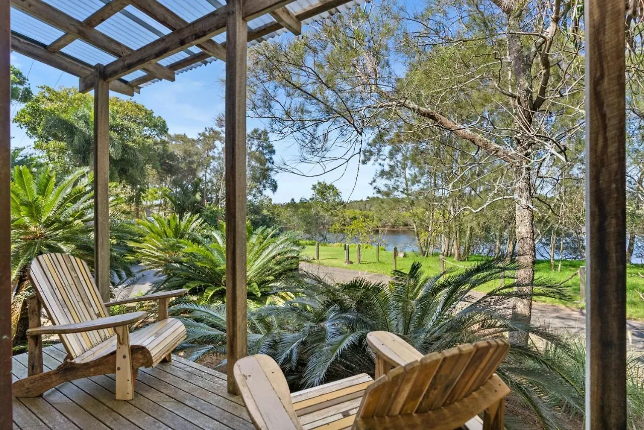Holiday home Fuller Holidays - Belongil Beach Pavilion House, 18A Childe St Byron Bay